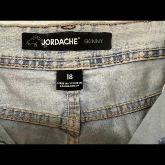Acid Wash Bleach Bum Jeans - Picture 7 of 9